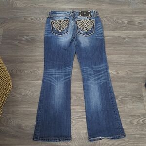 EUC Miss Me Beautiful Embroidery Emblishment Jeans